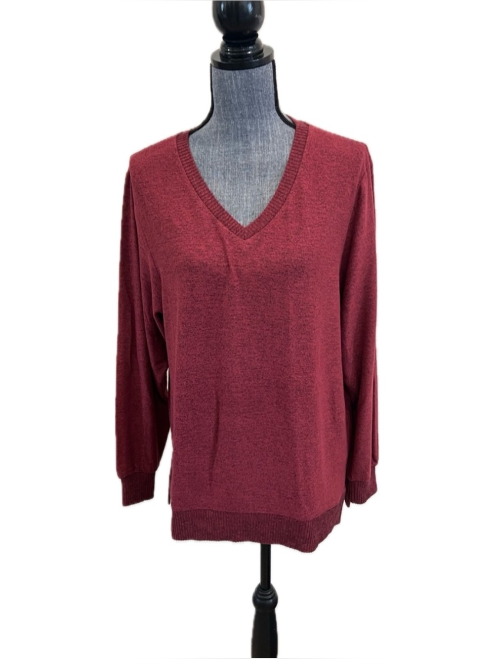 Anthropologie Saturday Sunday Classic V-Neck Tunic in Burgundy